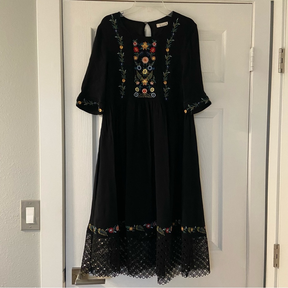 Les amis black hobo embroidered dress great condition women size S